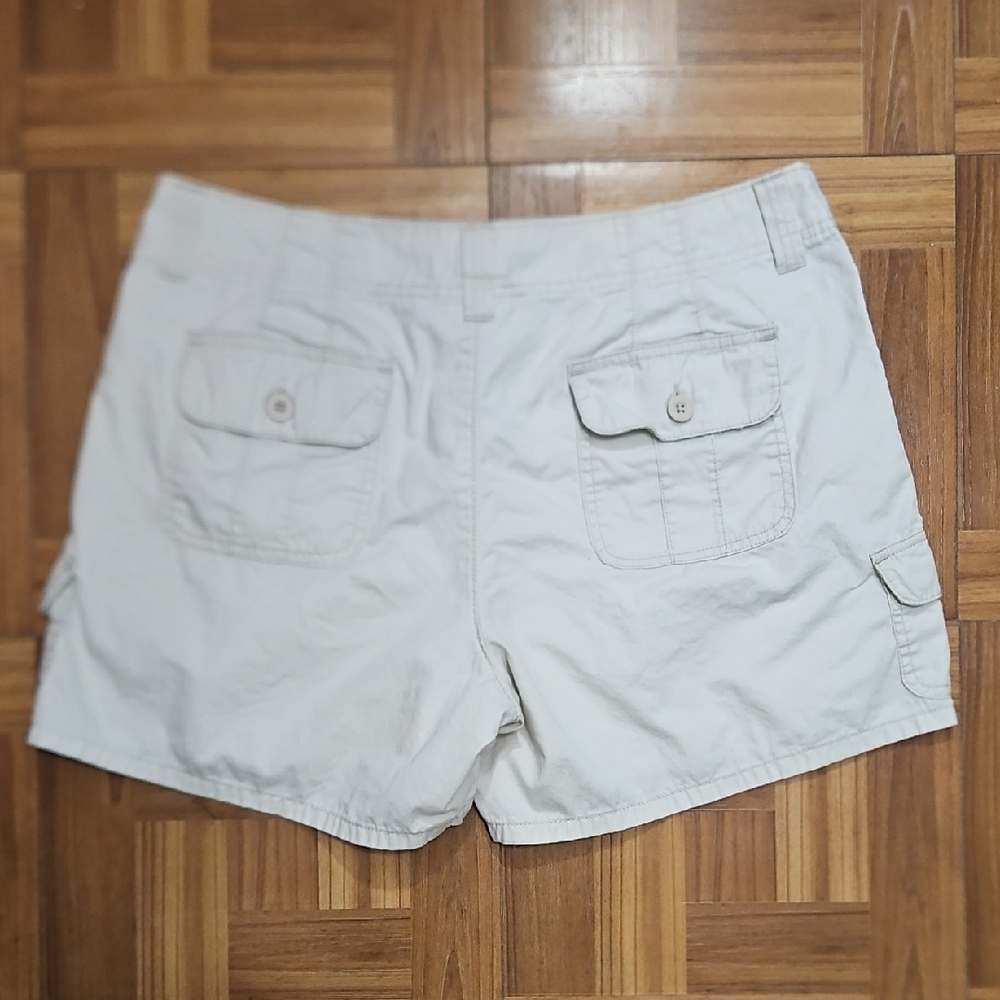 LEE Just Below The Waist khaki shorts